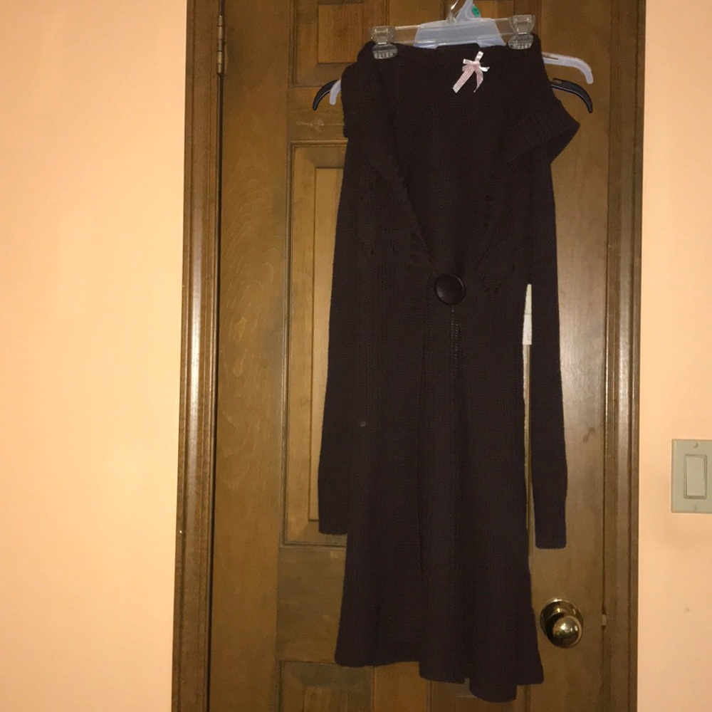 Cute long sweater. NWT!